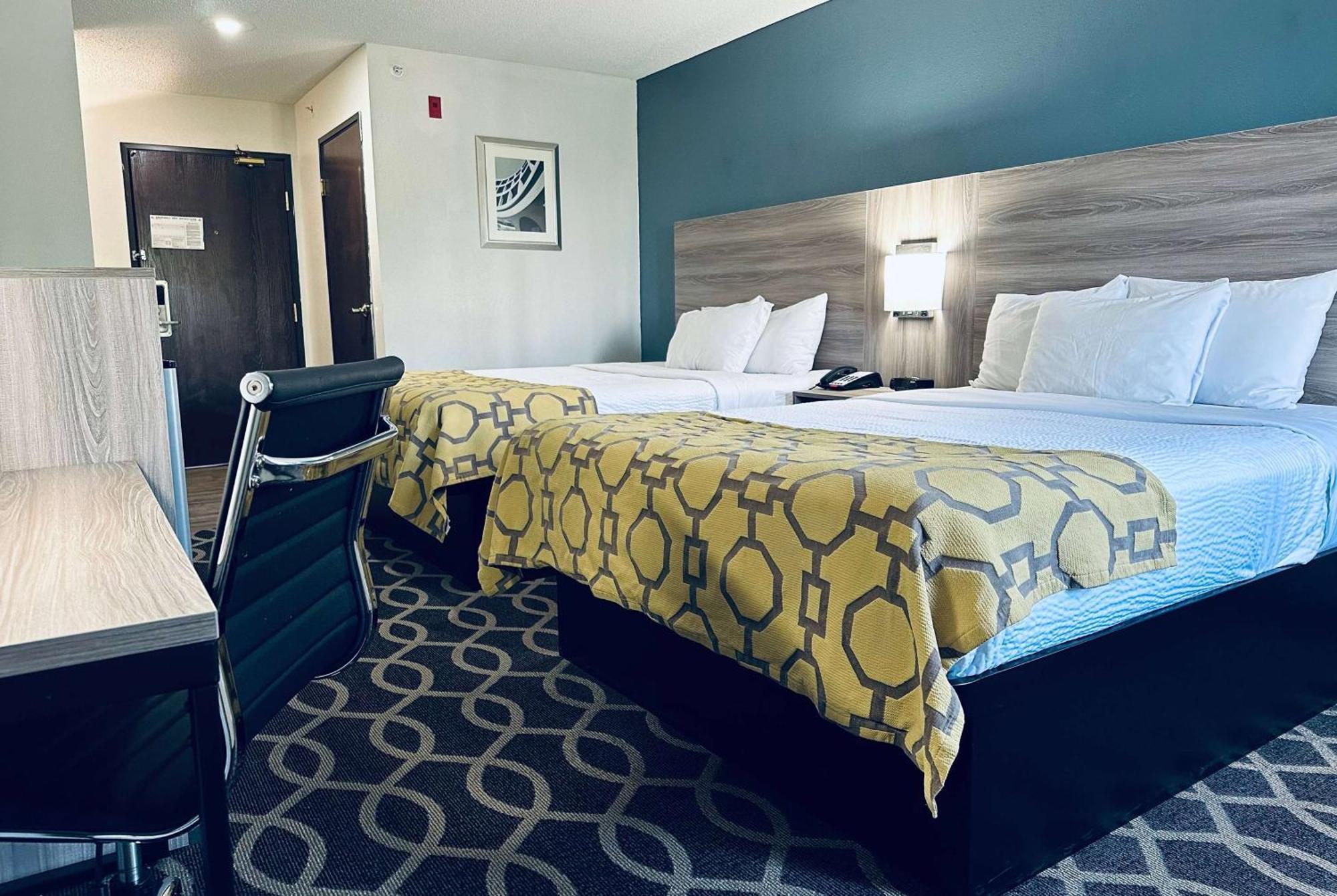 Baymont By Wyndham Piqua Hotel Exterior foto